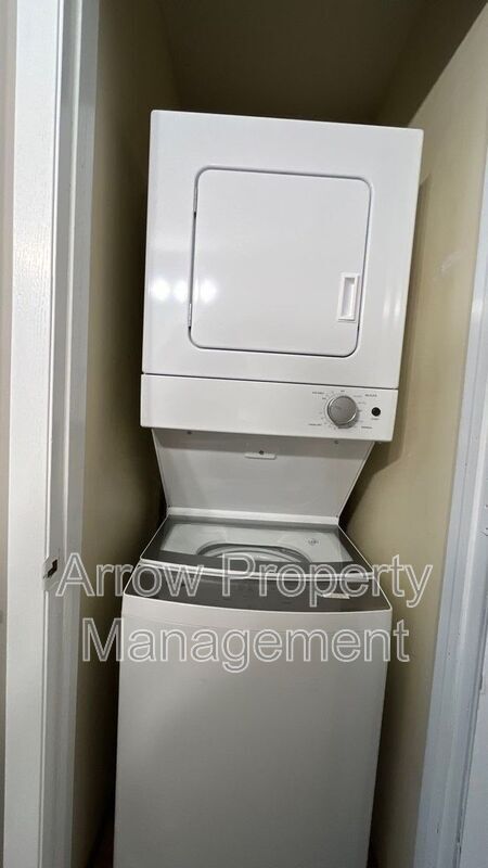 Building Photo - 1500 S Folsom St