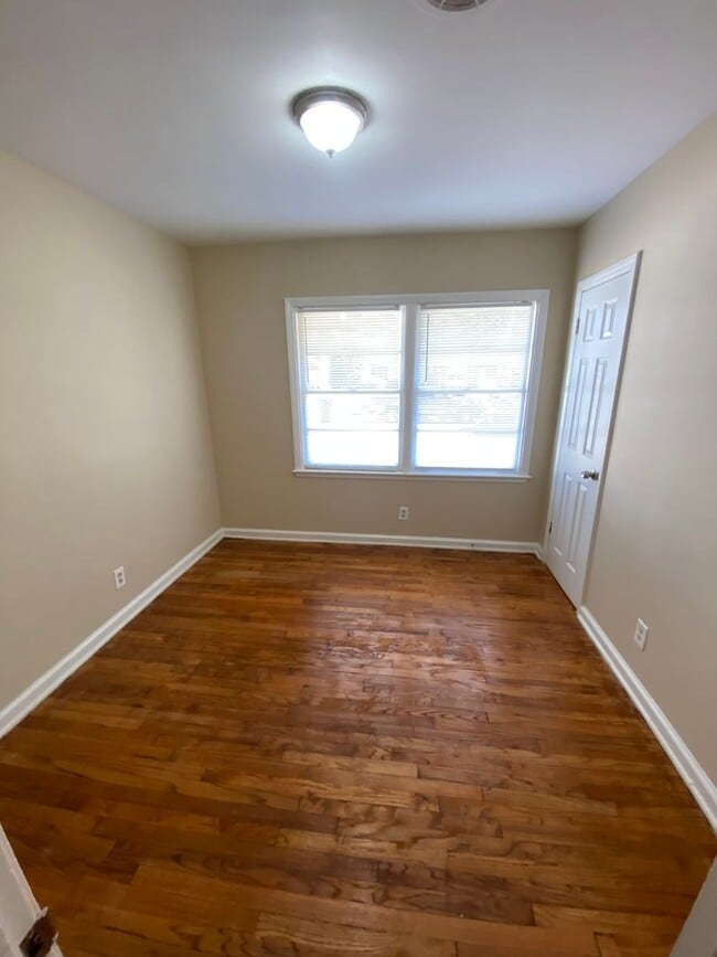 Building Photo - **ON HOLD**5 Bedroom / 2 Bathroom Home for Rent in Columbus, GA 31906