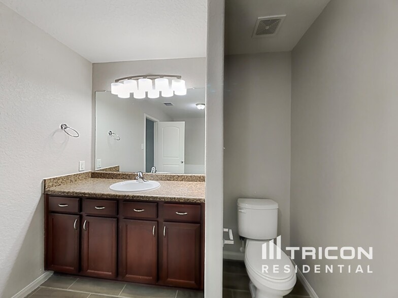 Building Photo - 6219 Still Meadow