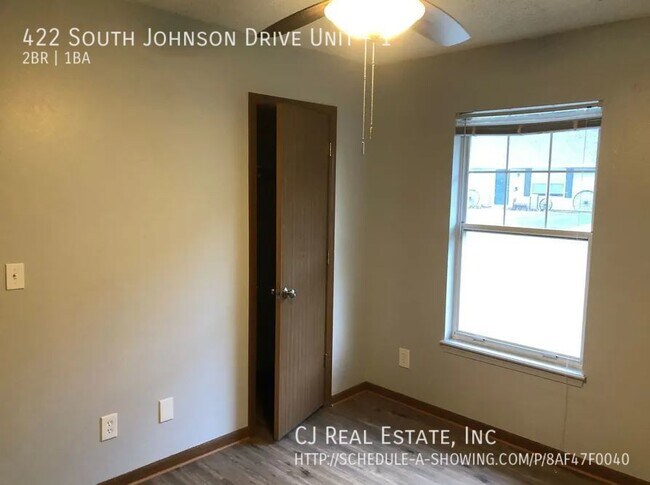 Building Photo - 422 S Johnson Dr