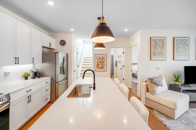 Building Photo - Chic Fully Furnished Condo with Private Retreat-Style Primary Suite