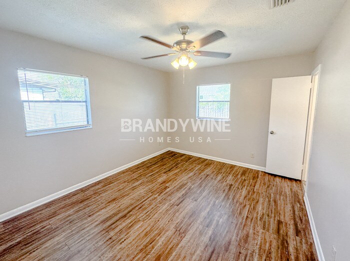 Building Photo - 7901 Austin Rd