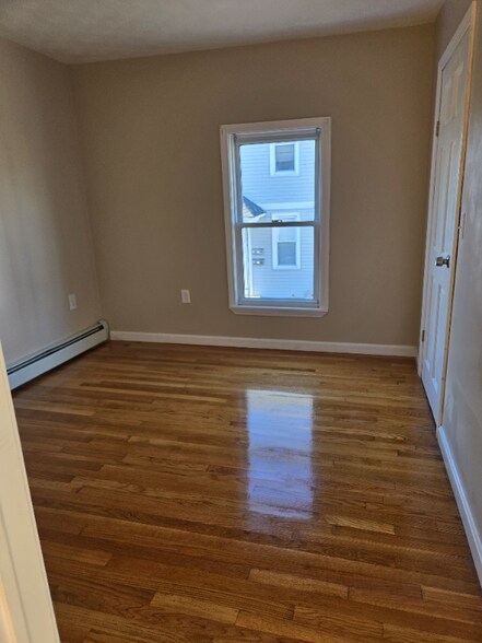 Building Photo - 6 Park St