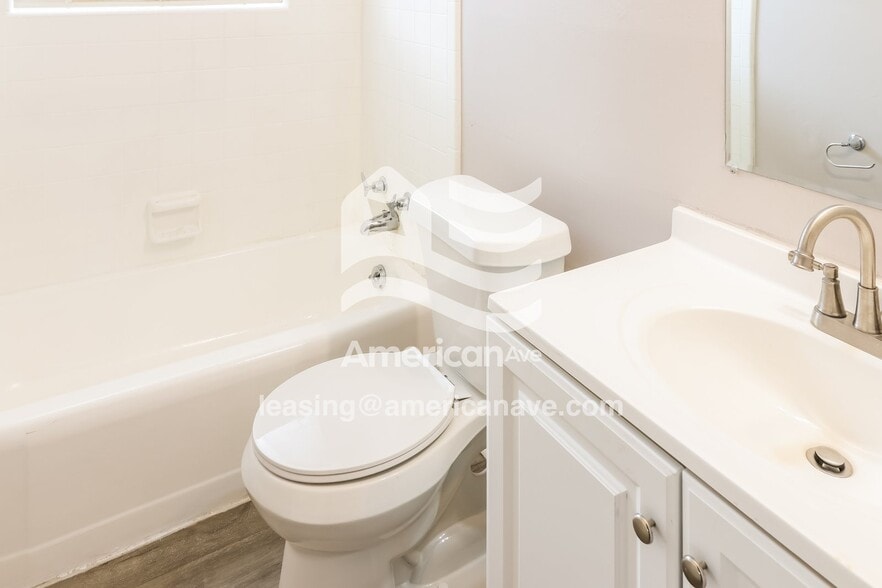 Building Photo - 5301 Keats Dr