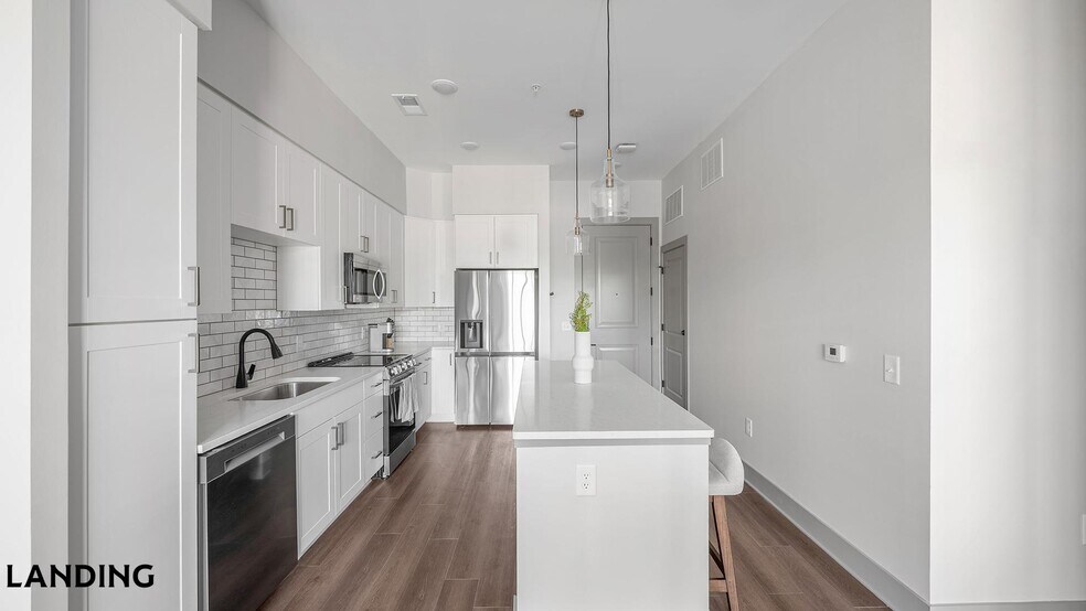 Building Photo - 1310 Hillside Ave