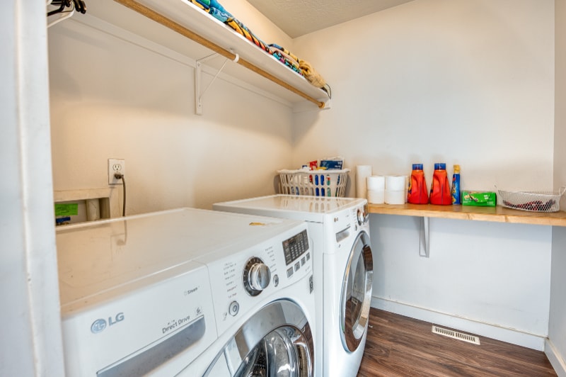 Building Photo - 6269 S Cheshire Ave