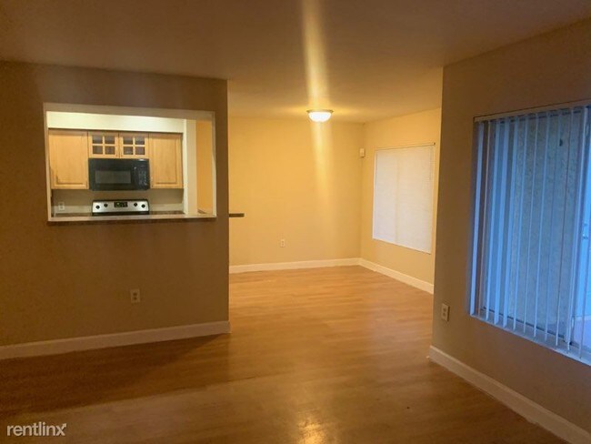 Building Photo - 2 br, 2 bath  - Sailboat Pointe 2662 1902