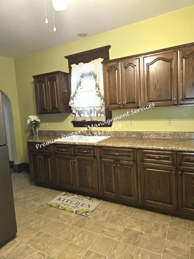 Building Photo - 140 Jefferson Ave