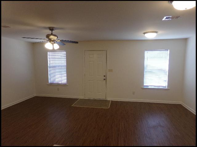 Building Photo - 10800 Frenchmen Loop
