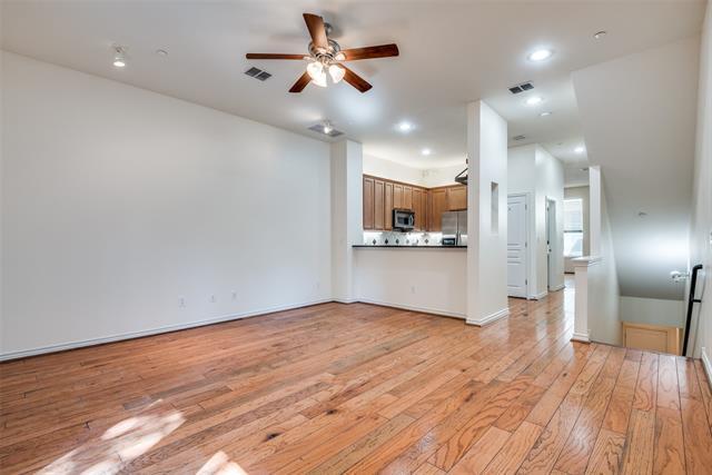 Building Photo - 4225 McKinney Ave