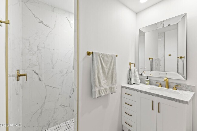 Building Photo - 40199 N 105th Pl