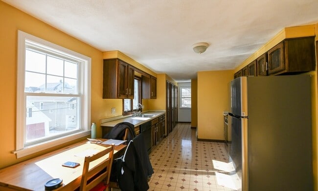 Building Photo - 46 Marlboro St