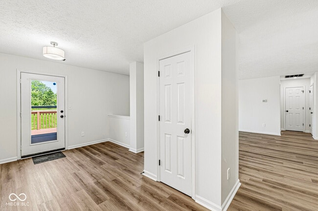 Building Photo - 2747 Foxbriar Pl