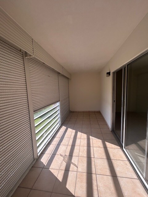 Building Photo - 2009 Cornwall A