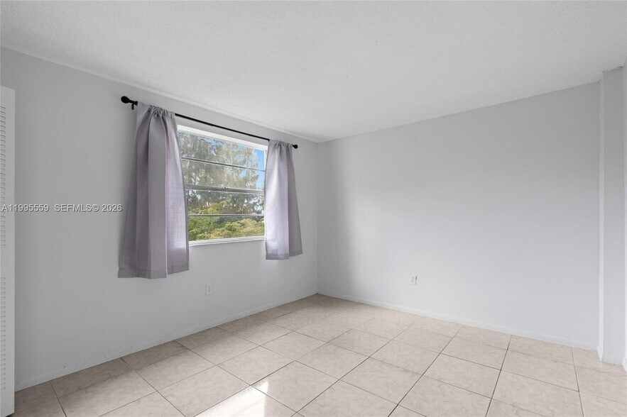 Building Photo - 14250 SW 62nd St