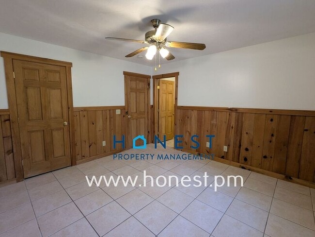 Building Photo - 22 Pleasant Hill Dr