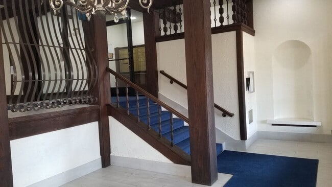 Building Photo - Beautiful 2 Bed, 2 Bath Condo in Great Valley Village Neighborhood