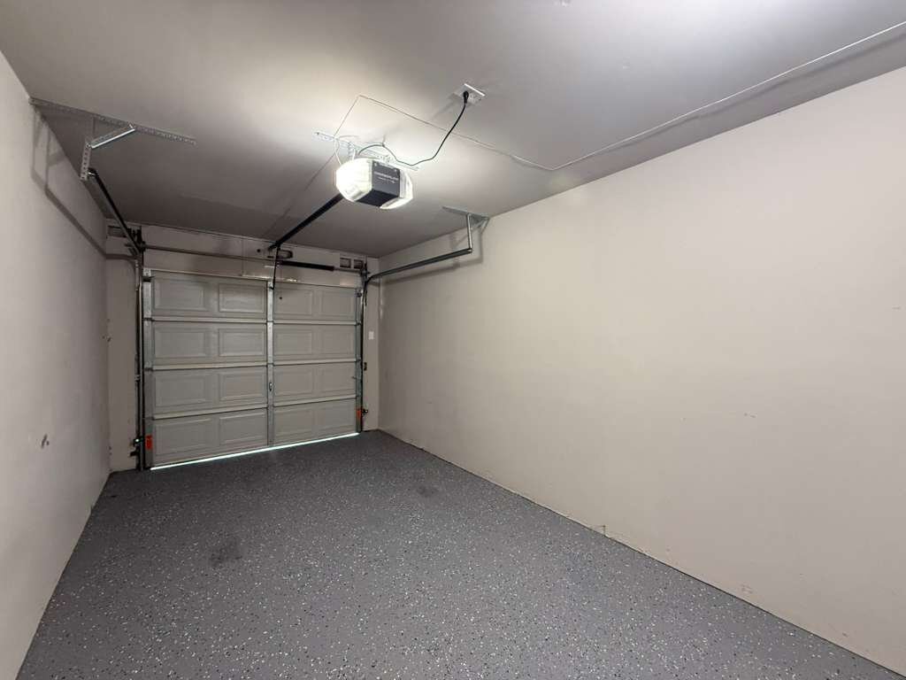 Building Photo - 206 Covina Ave