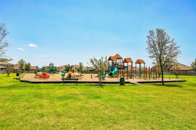 Building Photo - 6533 Cetone Terrace