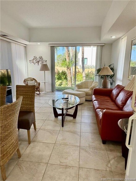 Building Photo - 3304 SE Morningside Blvd