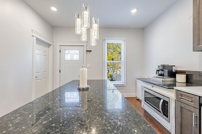 Building Photo - 7219 S Peoria St