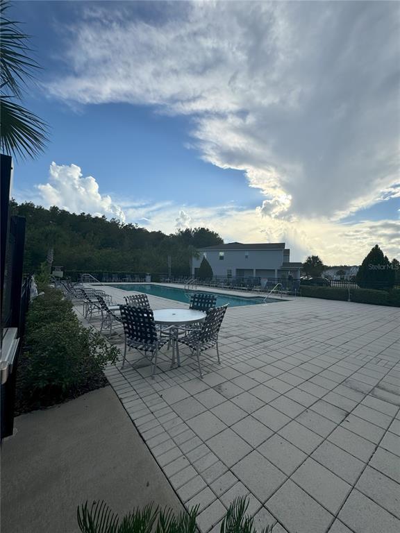 Building Photo - 3370 Beaute Dr