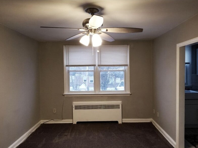 Building Photo - 876 Windermere Ave