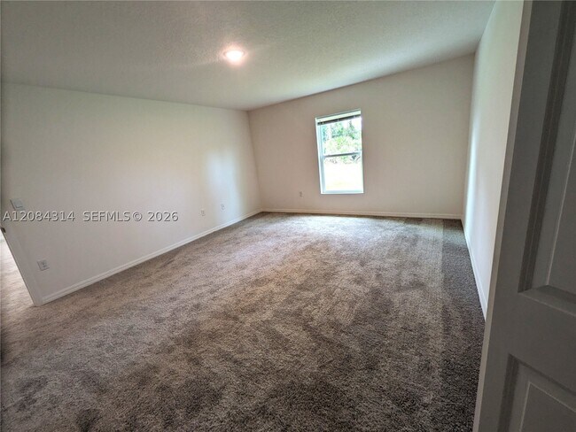 Building Photo - 1329 Biarritz St NW