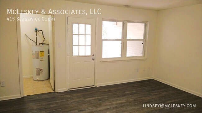 Building Photo - Washington Square Townhouses