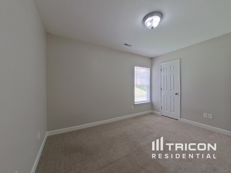 Building Photo - 1427 Matthew Allen Cir