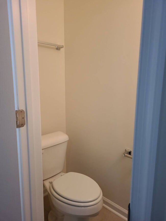 Building Photo - 6032 Brookwood Dr