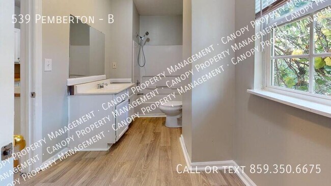 Building Photo - 539 Pemberton St