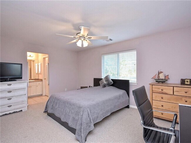 Building Photo - 9216 Evening Primrose Path