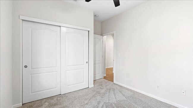 Building Photo - 1528 Morning Glory Ln