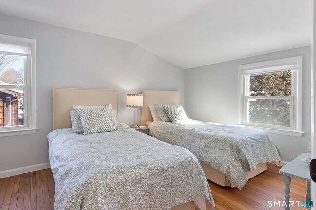 Building Photo - 26 Chelene Rd