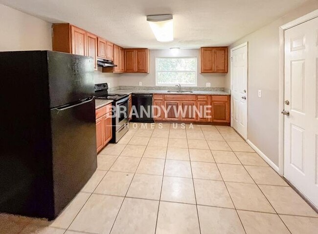 Building Photo - 1001 Fields Rd