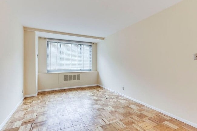 Building Photo - 4200 Cathedral Ave NW
