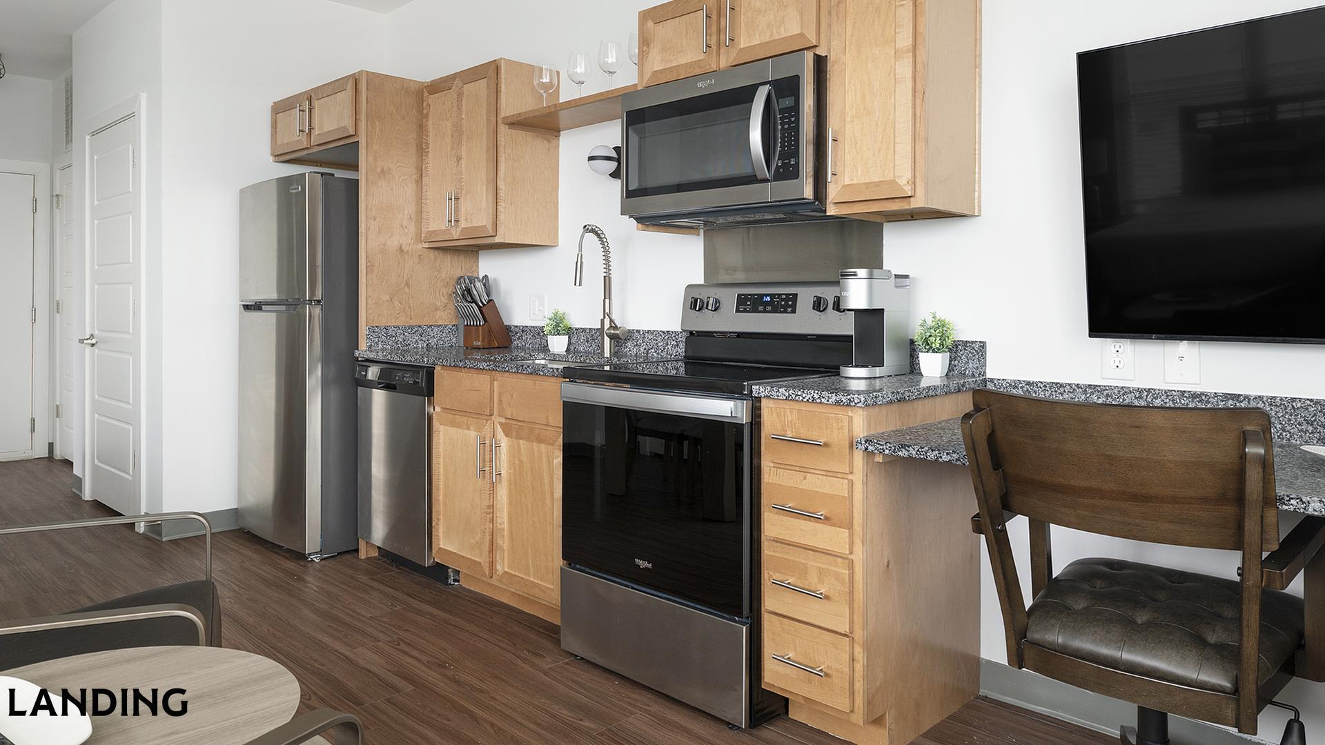 Building Photo - 302 13th St S