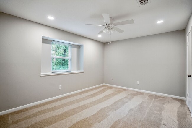 Building Photo - 7607 Wycomb Ln