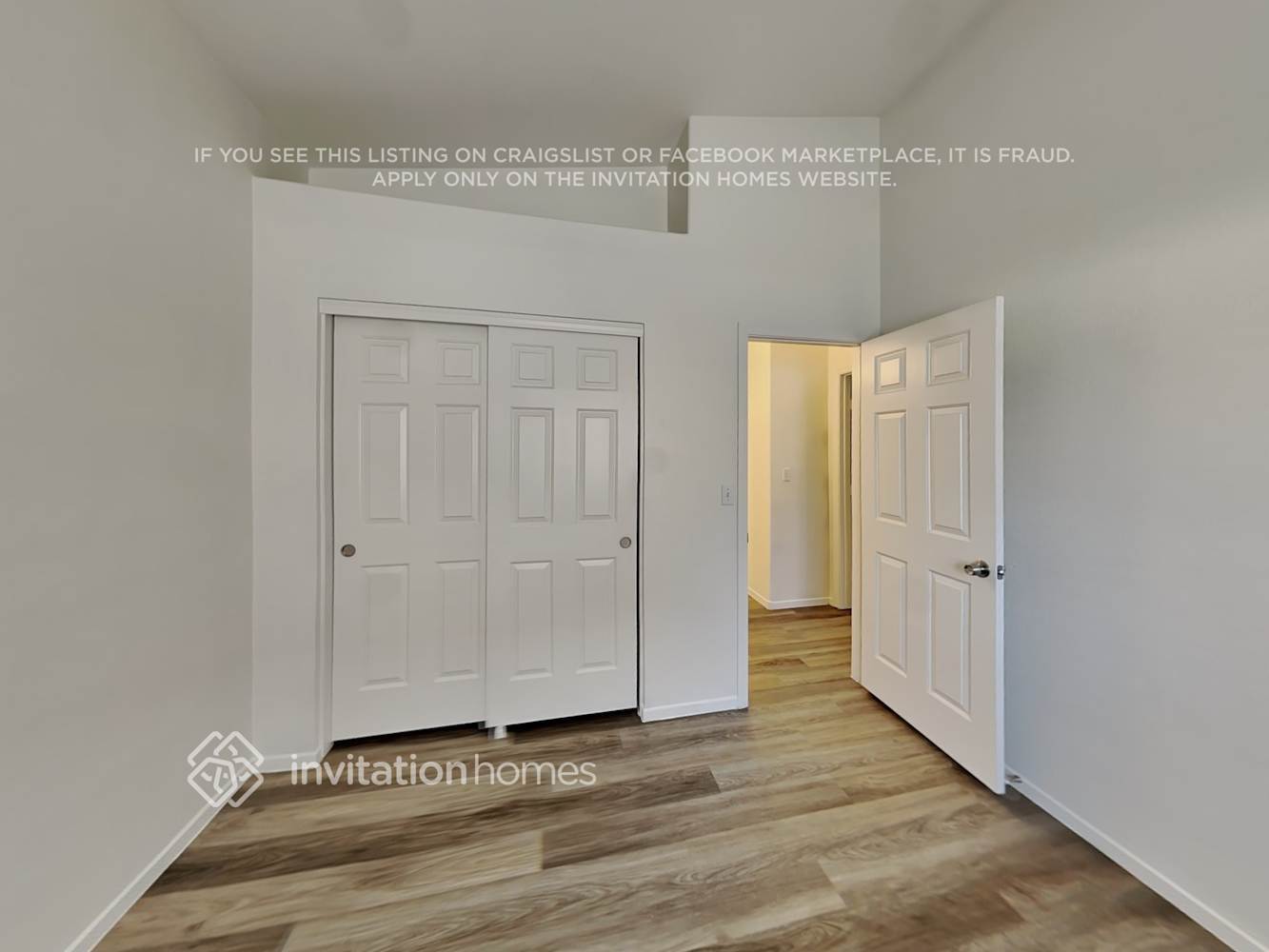 Building Photo - 6285 Hill Haven Ave