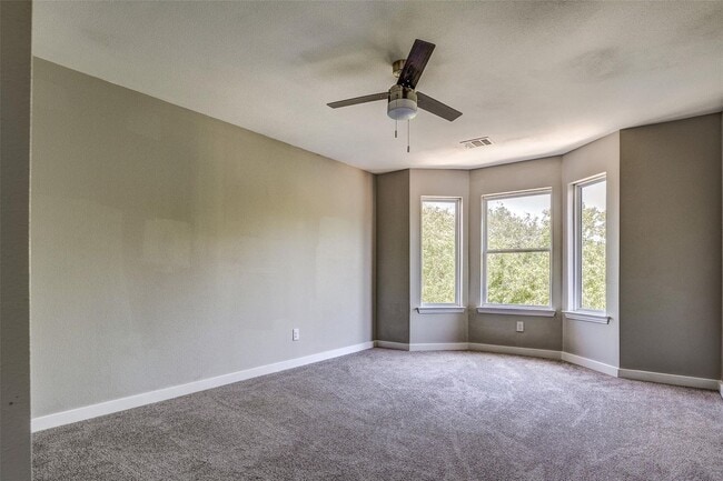 Primary Photo - A Must See