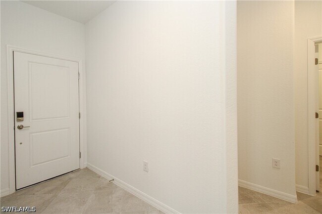 Building Photo - 2156 Dragonfruit Wy