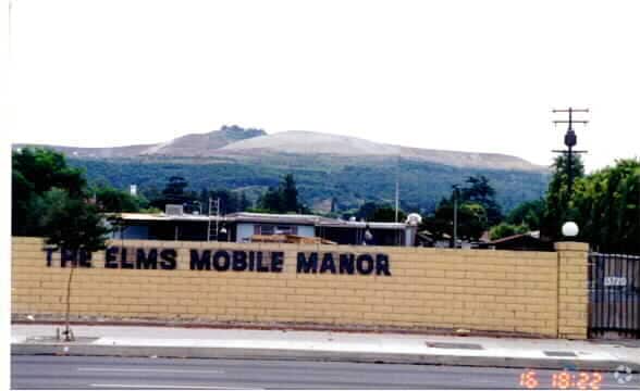 Primary Photo - Elms Mobile Manor