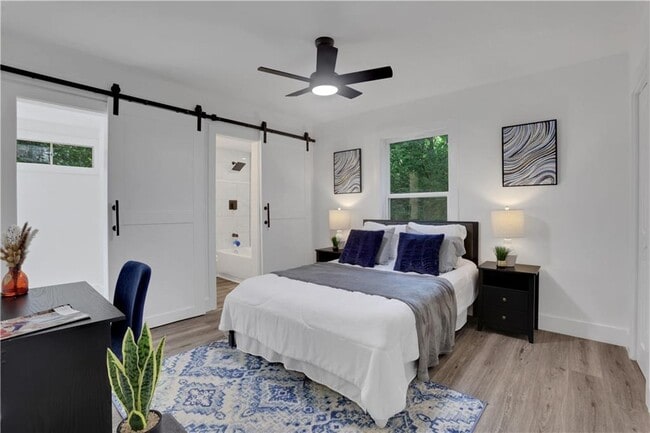 Building Photo - 2466 Old Hapeville Rd SW