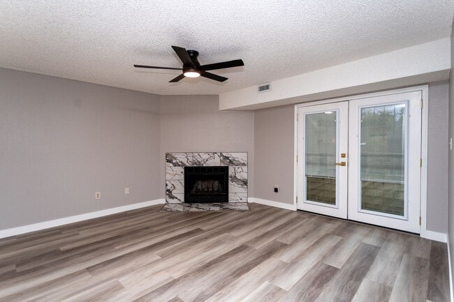 Building Photo - Cozy 2 bedroom, 1 bathroom retreat in a Gated Community!