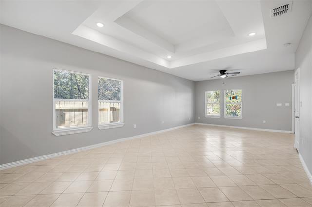 Building Photo - 2803 Beechwood St