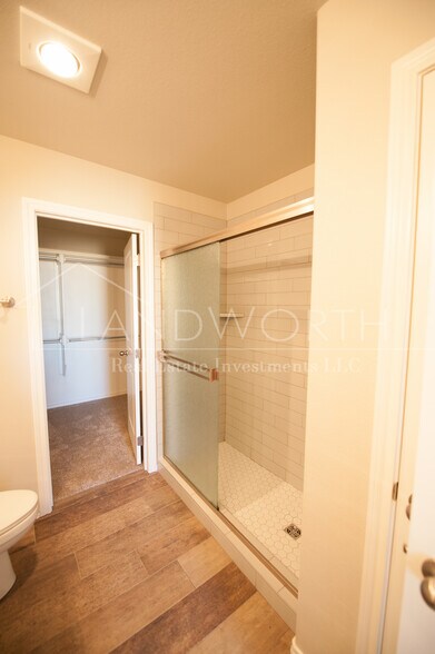 Building Photo - 6918 67th St
