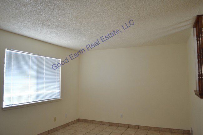 Building Photo - 1718 Webster
