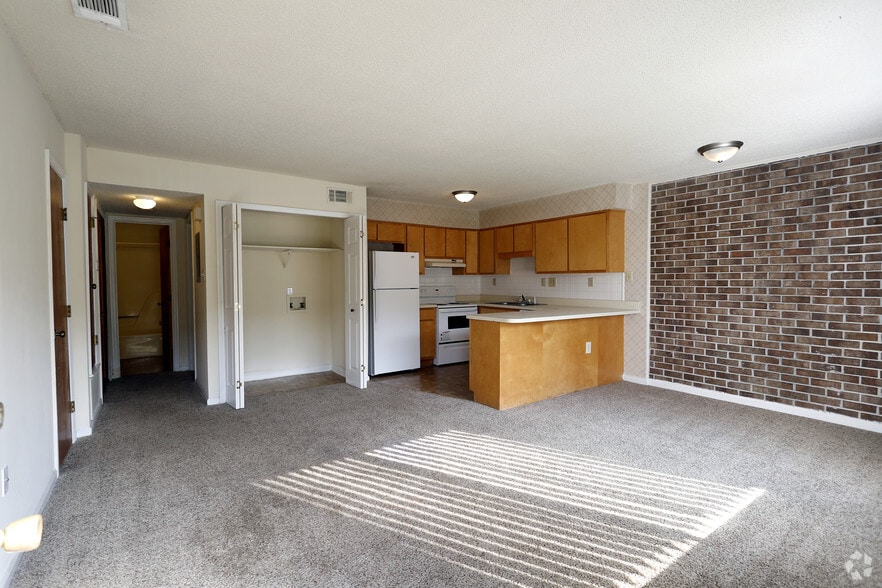 Forest Hills Apartments 12012 Middleground Rd Savannah GA 31419