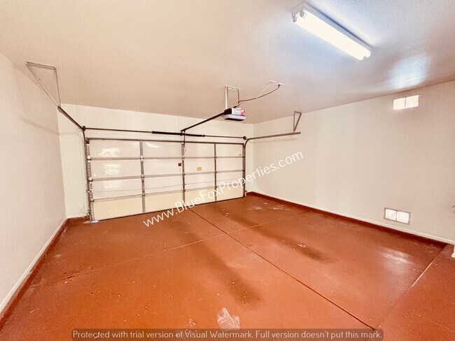 Building Photo - 9744 N Stone Rock Dr